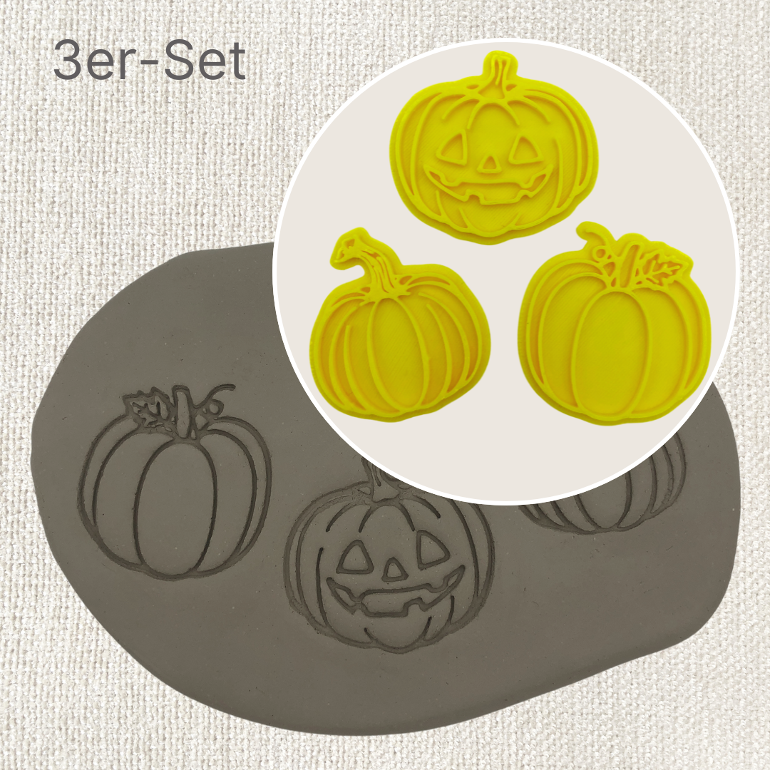 Set of 3 pumpkins