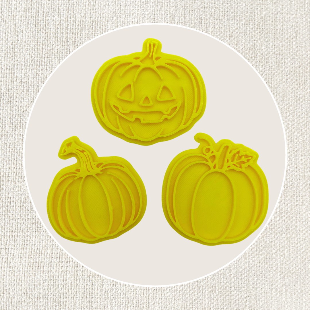 Set of 3 pumpkins