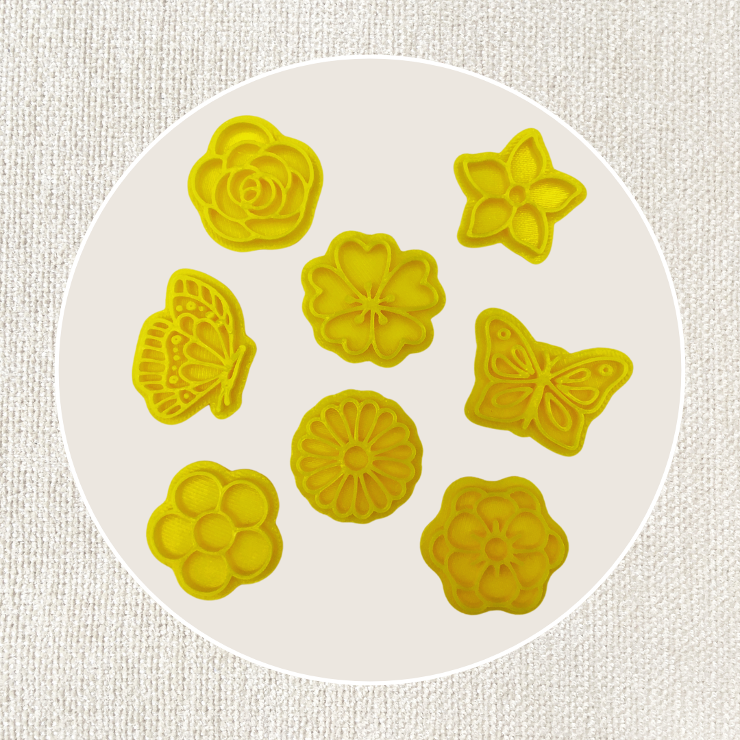 Set of 8 flowers & butterflies