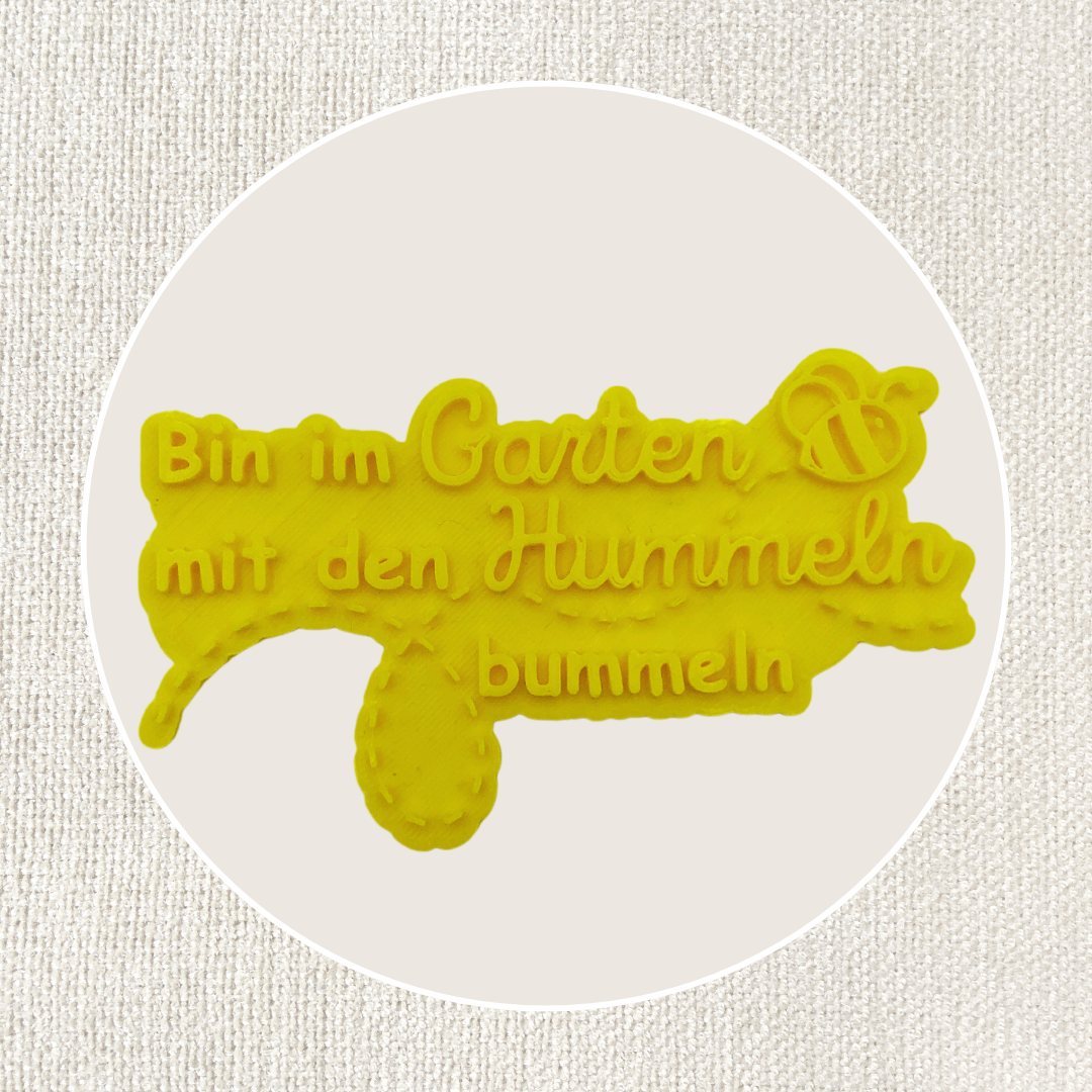 Bin im Garten mit den Hummeln bummeln