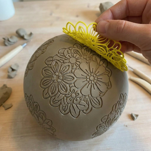ARTHummeln Blütenmeer Stempel mit bunten Blumenmotiven auf weißem Hintergrund für kreative Bastelarbeiten