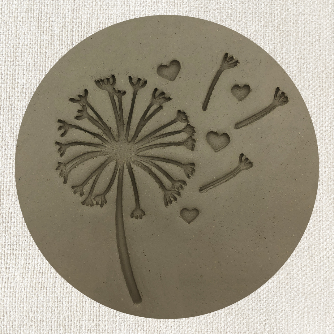 Pusteblume mit Herzen