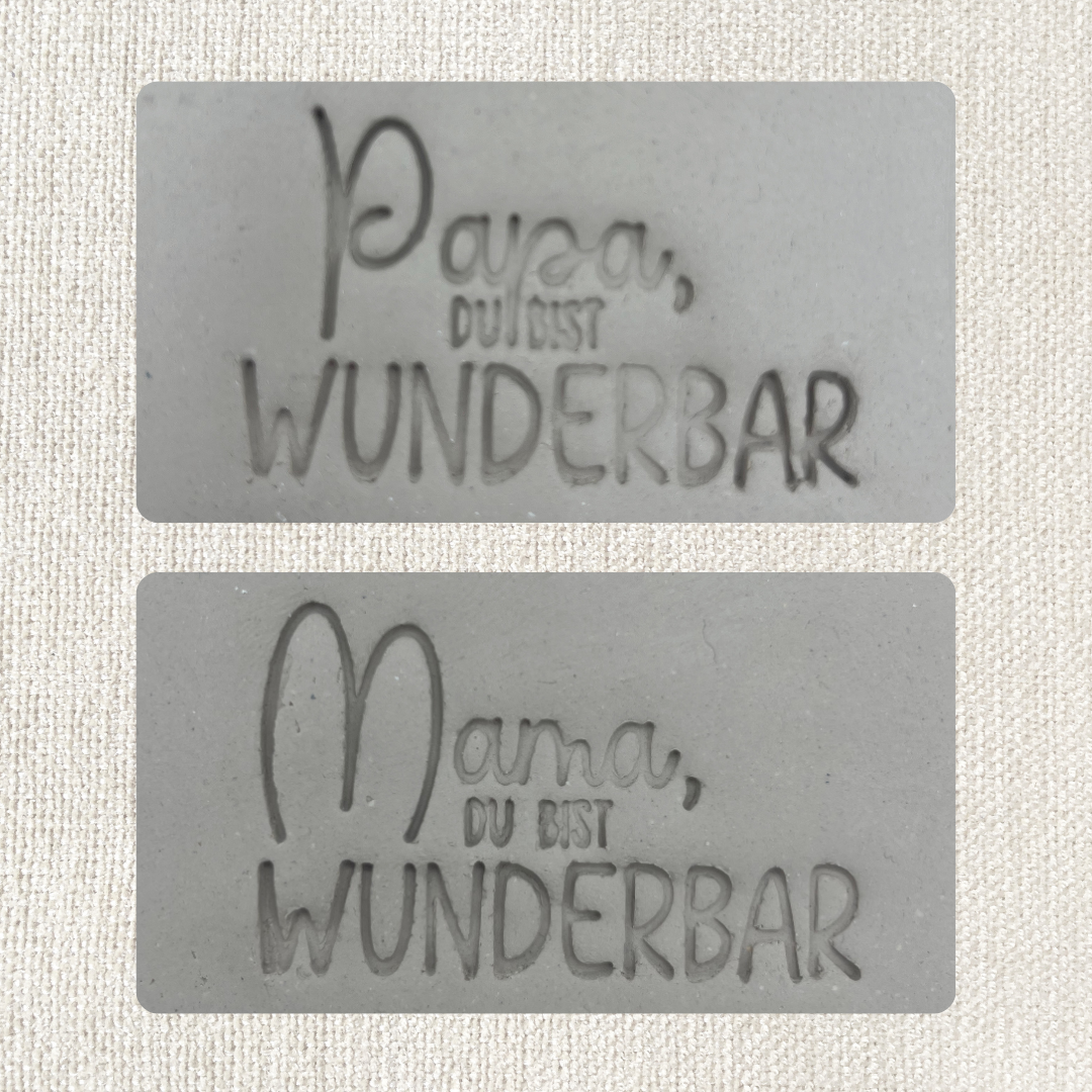 Wunderschöner Stempel von ARTHummeln mit "Mama du bist wunderbar" und "Papa du bist wunderbar" für liebevolle Botschaften.