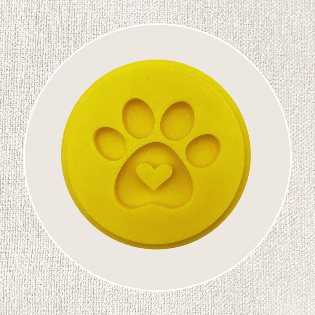Hundepfoten-Stempel von ARTHummeln mit detailliertem Abdruck, ideal für personalisierte Tierkunst und kreative Bastelprojekte