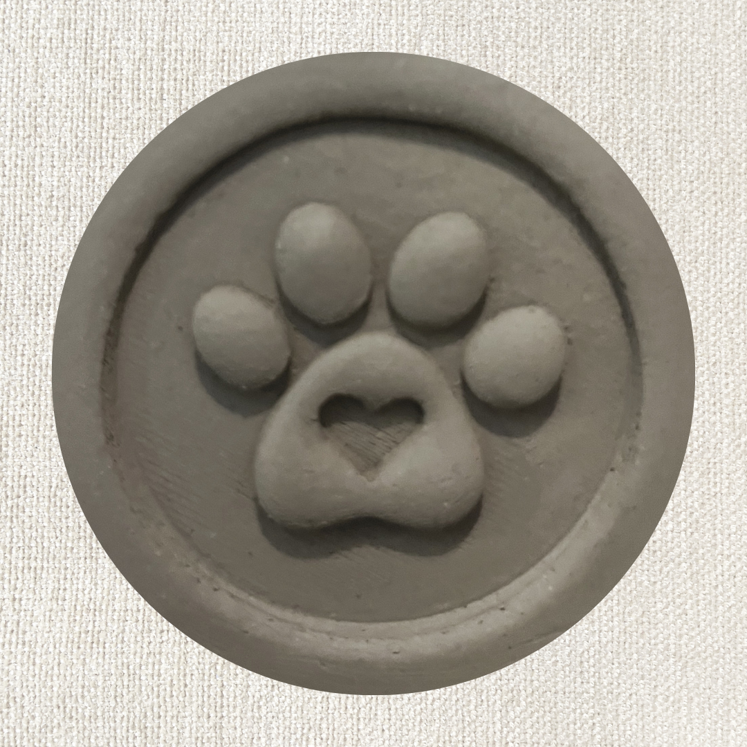 Hundepfoten-Stempel von ARTHummeln, detailreiche Abdruckvorlage für Tierabdrucke, aus Gummi gefertigt