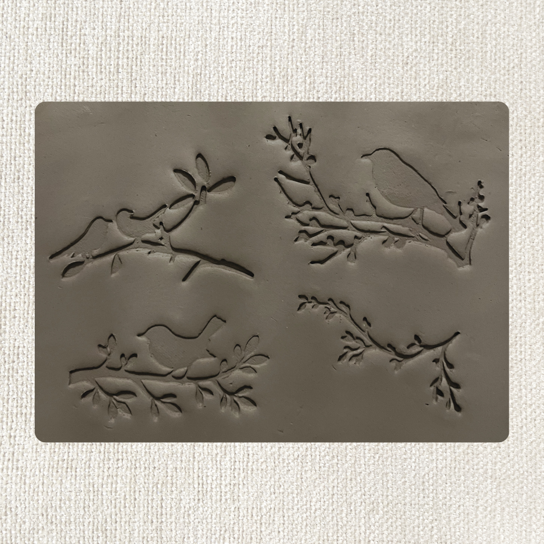 Vier Töpferstempel mit Vogel- und Astmotiven, ideal für Keramik- und Tonarbeiten, aus dem Tonstempel und Überformen Set.