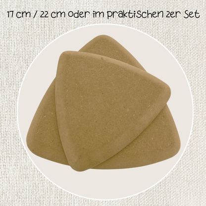 Dreieckige Töpfer Überformen von ARTHummeln, flexible Keramik-Überform zum Formen und Gestalten von Töpferwaren.